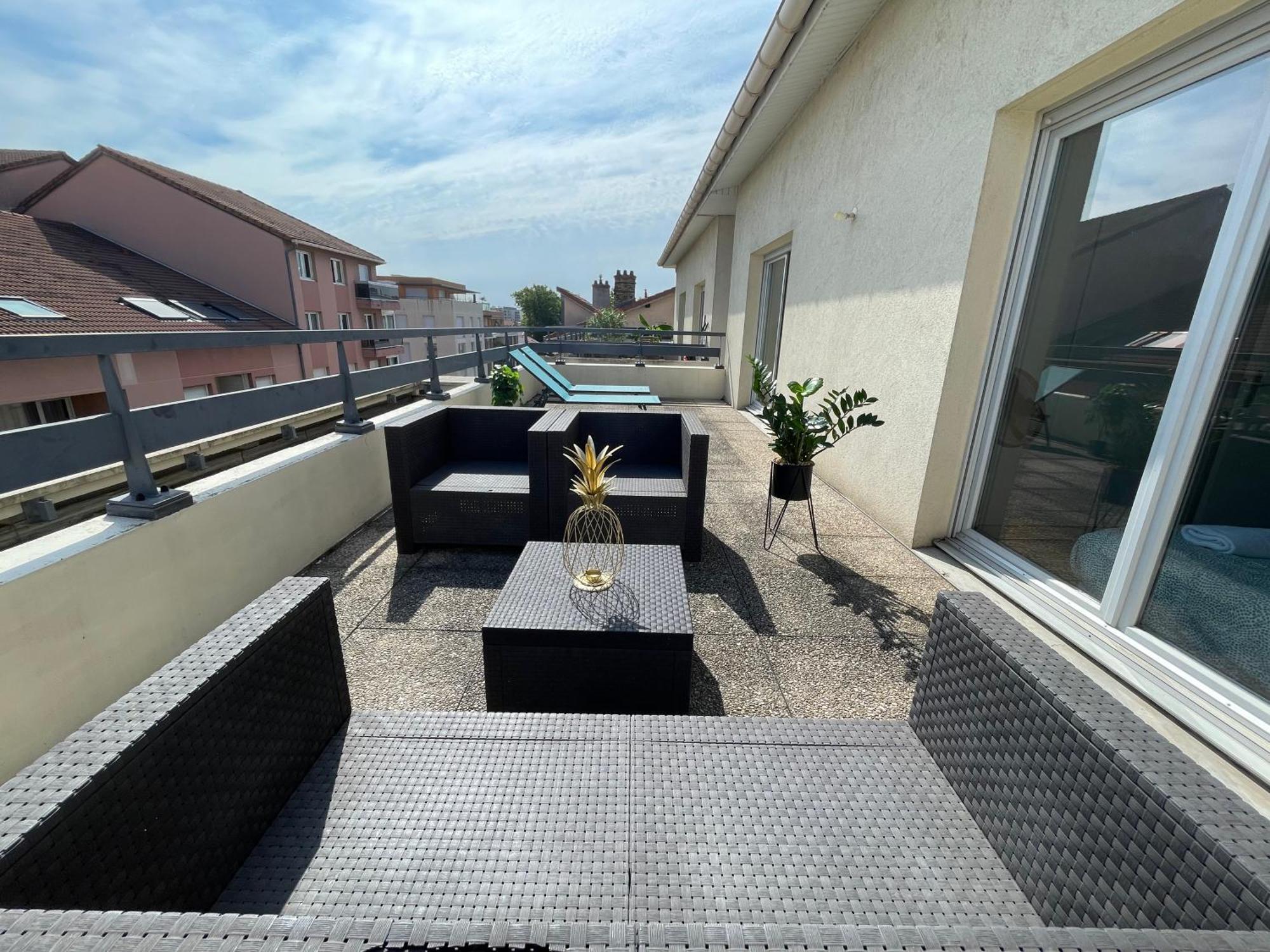 Bngo I Immense Rooftop Lyon I 2 Chambres, 4 Places Parkings, 2 Immenses Terrasses, 8 Personnes Exteriör bild