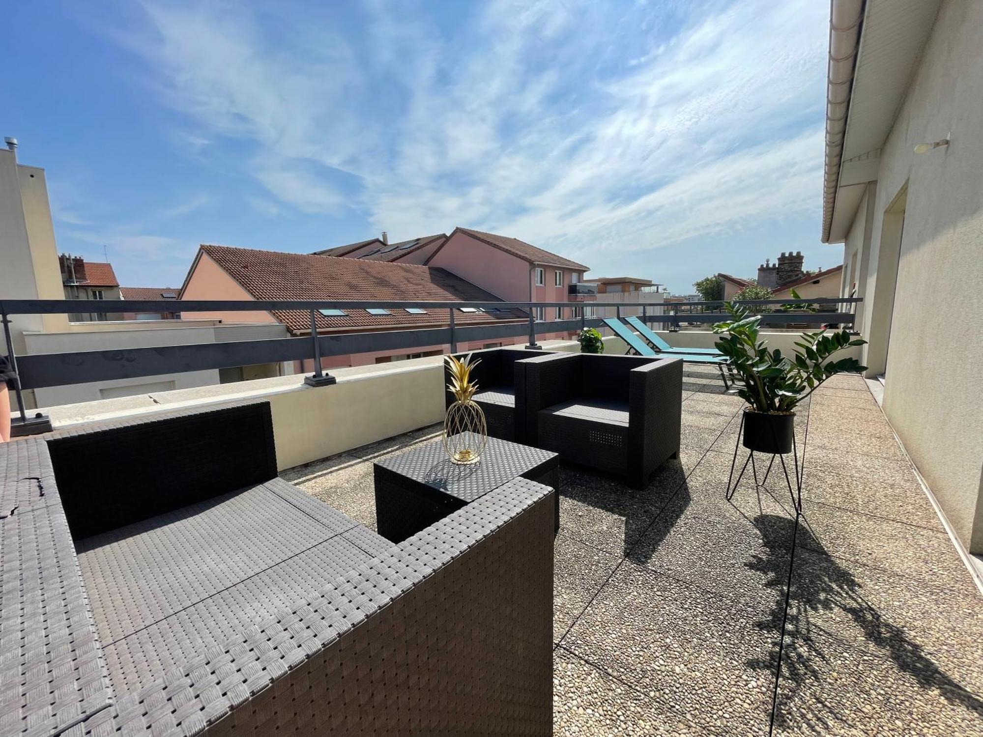 Bngo I Immense Rooftop Lyon I 2 Chambres, 4 Places Parkings, 2 Immenses Terrasses, 8 Personnes Exteriör bild