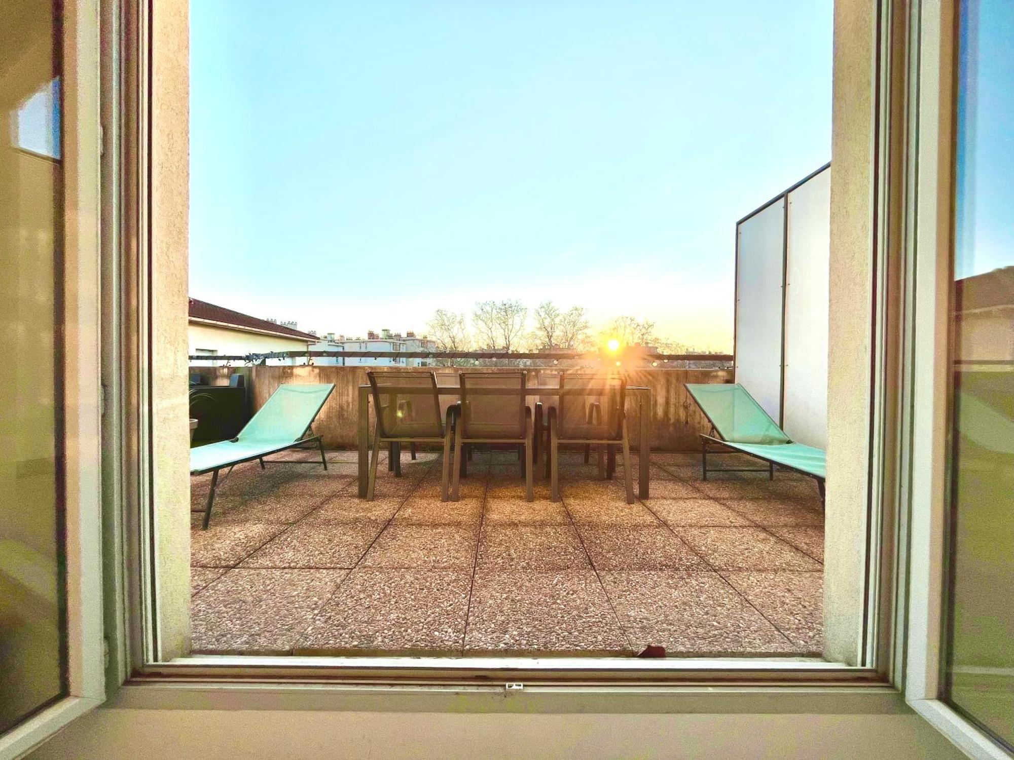 Bngo I Immense Rooftop Lyon I 2 Chambres, 4 Places Parkings, 2 Immenses Terrasses, 8 Personnes Exteriör bild