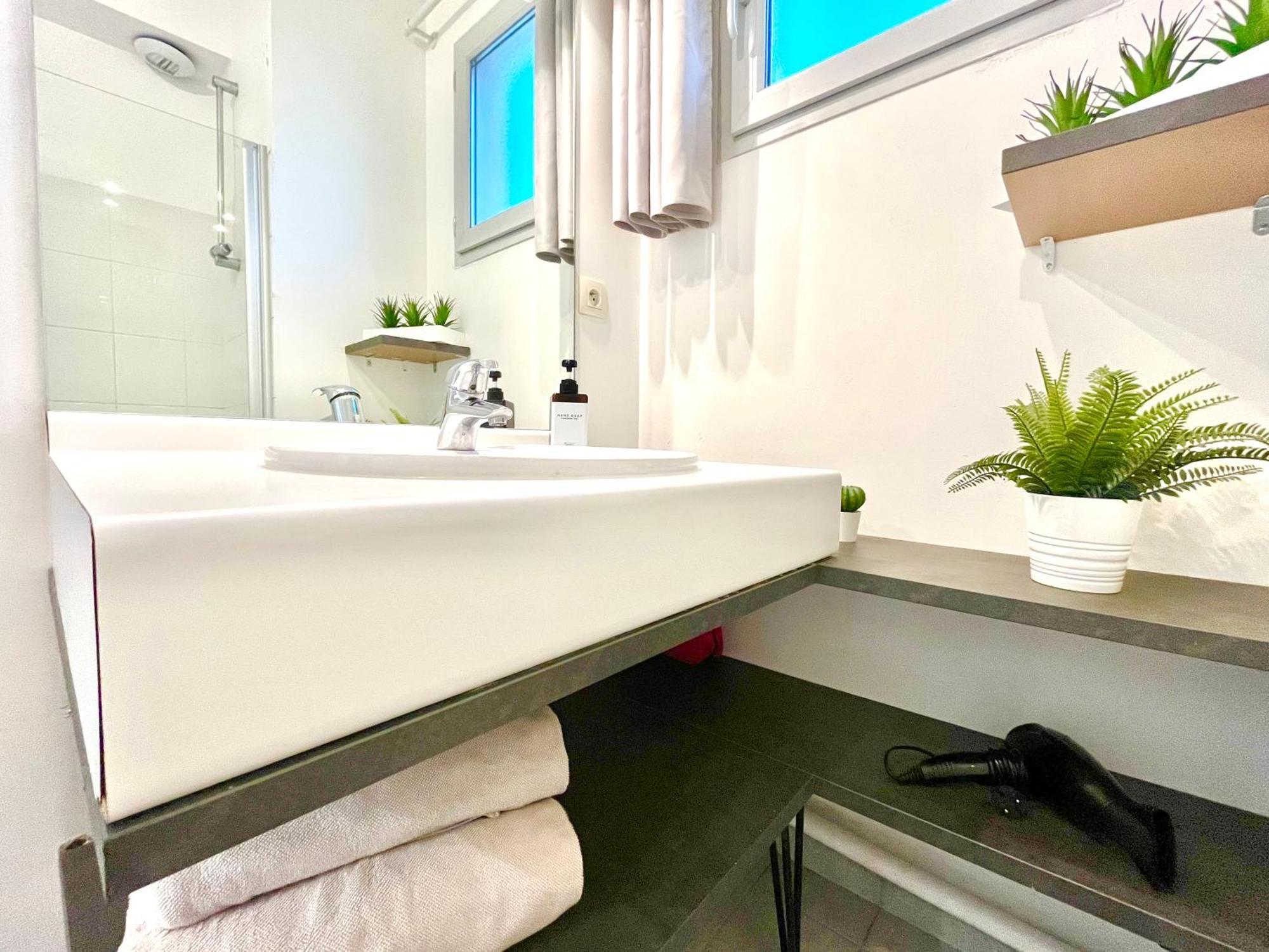 Bngo I Immense Rooftop Lyon I 2 Chambres, 4 Places Parkings, 2 Immenses Terrasses, 8 Personnes Exteriör bild