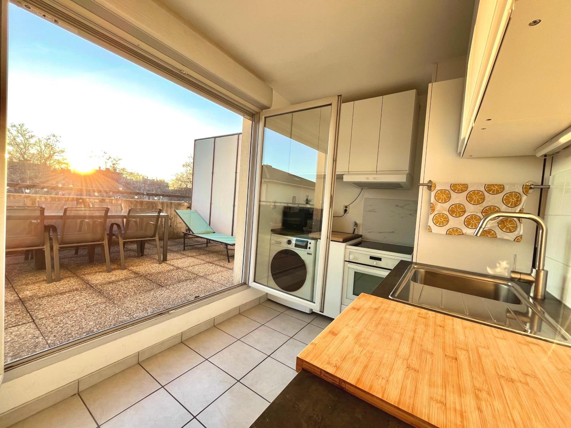 Bngo I Immense Rooftop Lyon I 2 Chambres, 4 Places Parkings, 2 Immenses Terrasses, 8 Personnes Exteriör bild